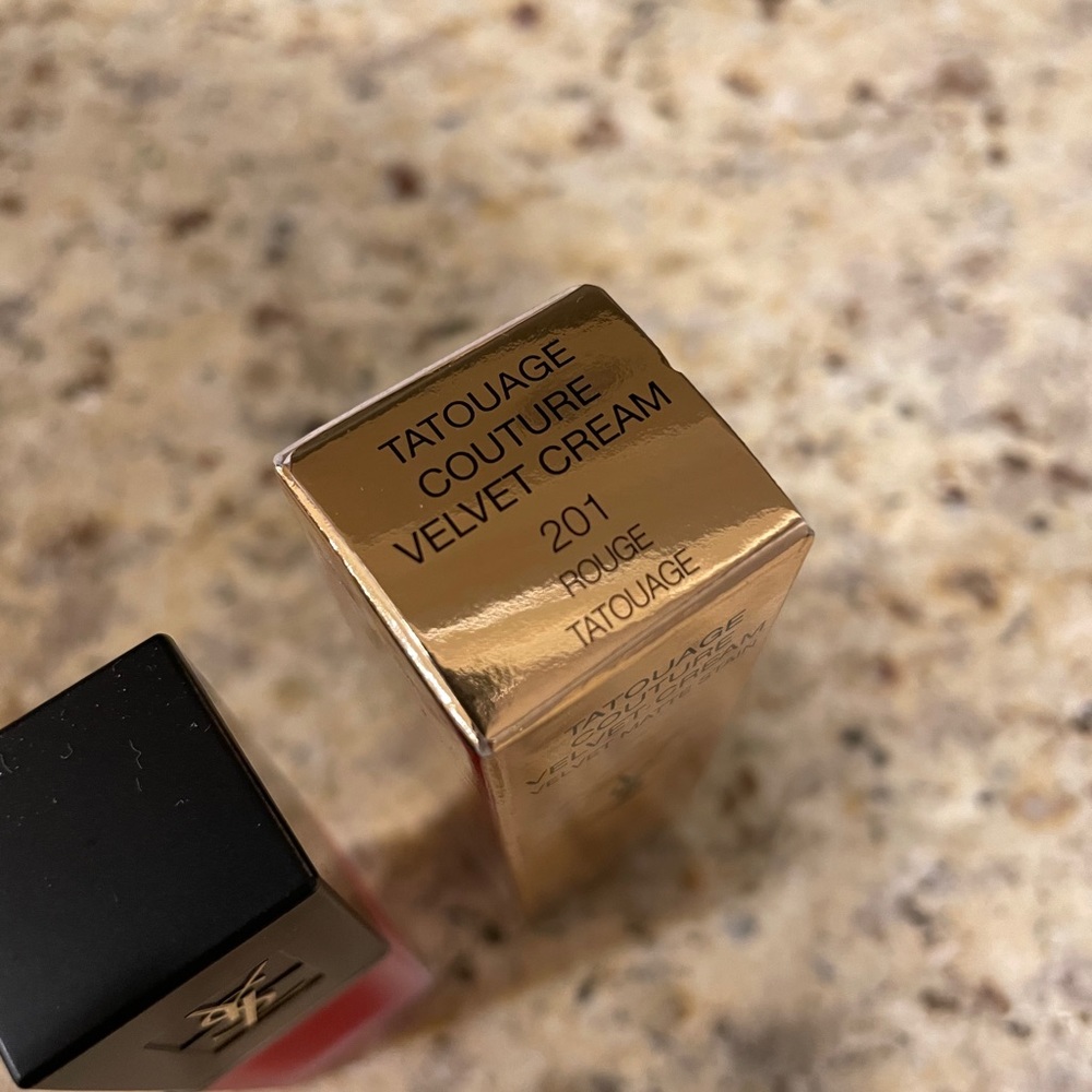 YSL Tatouage Velvet Cream 201